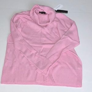 NWT Banana Republic Light Pink Turtle Neck Sweater - Size S